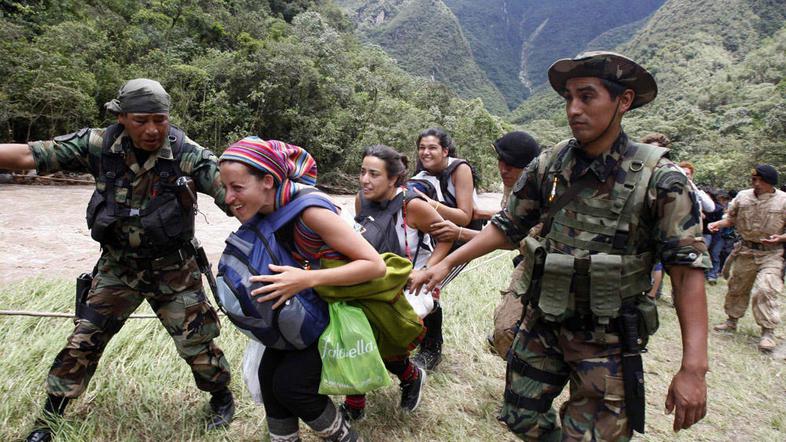 turisti Machu Picchu reševanje