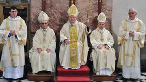 Ljubljana 23.01.10, ljubljanska stolnica, umestitev nadskofa Stresa, Anton Stres