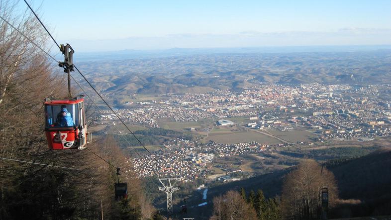 Vlada ni odobrila tri milijone evrov koncesijske dajatve za Mednarodno univerzit