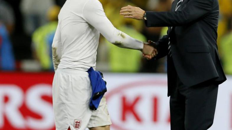 anglija ukrajina rooney hodgson