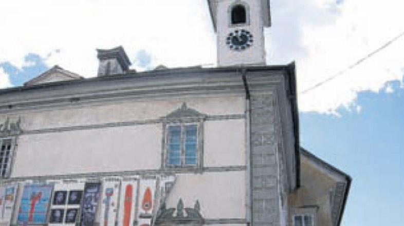 Župan Damijan Perne bi imel v mestni hiši svojo pisarno, vendar mora prej rešiti