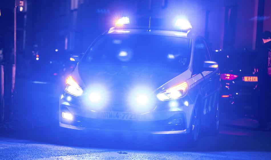 Policija objavila skrivnostno fotografijo moškega