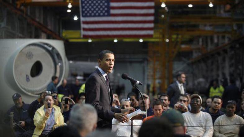 Barack Obama ima 142 glasov več kot Clintonova.