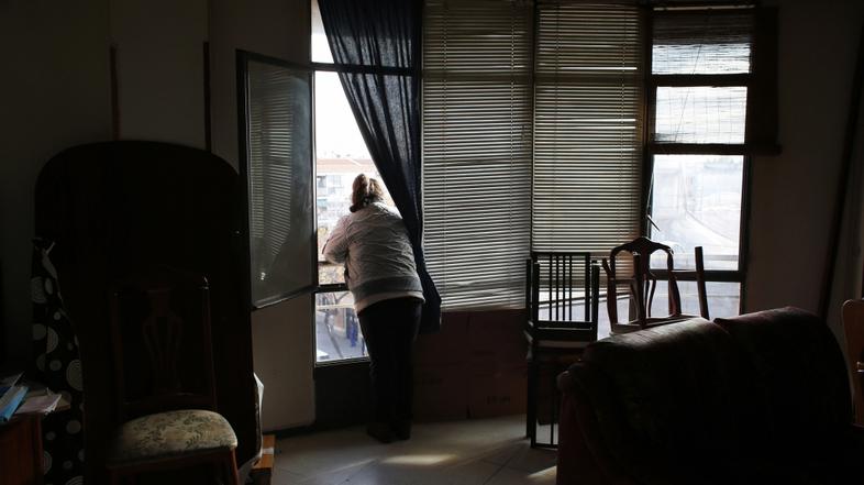 razno 13.03.13. revscina, delozacija, zaskrbljenjost, rubez, Sagrario Urena look