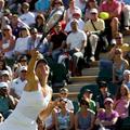 Wimbledon 2010 Marija Šarapova v akciji v prvem kolu.