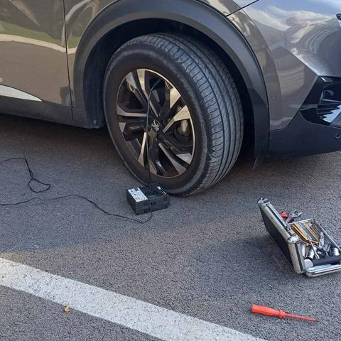 Kit za popravilo prazne pnevmatike
