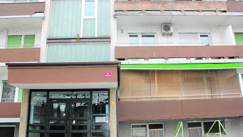 Če bi mestna občina na lastne oči preverila, ali so balkoni sanirani, bi hitro u