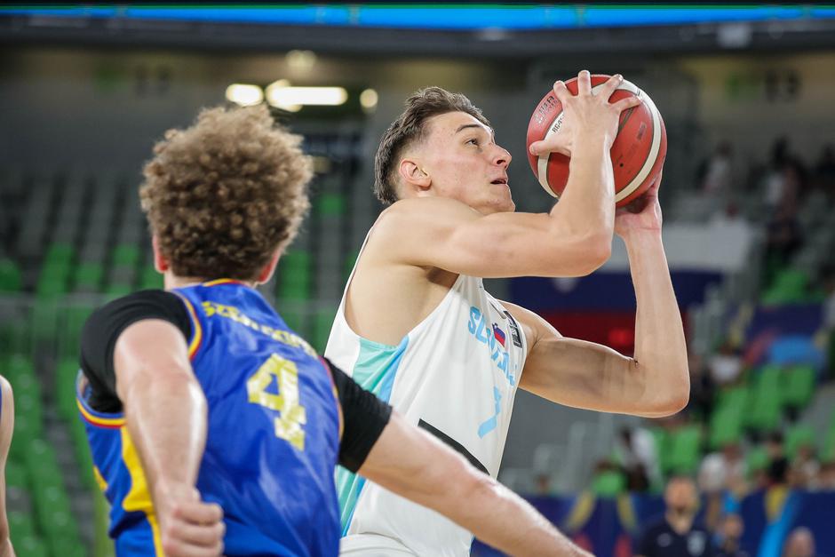 eurobasket u20 slovenija-romunija, Vit Hrabar | Avtor: Saša Despot