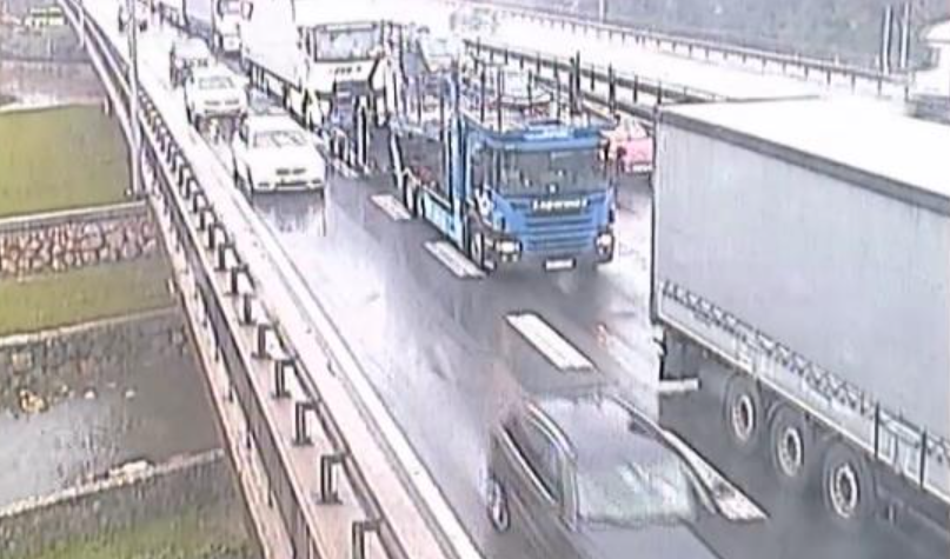 Pozor, zaradi prometne nesreče zaprta avtocesta!