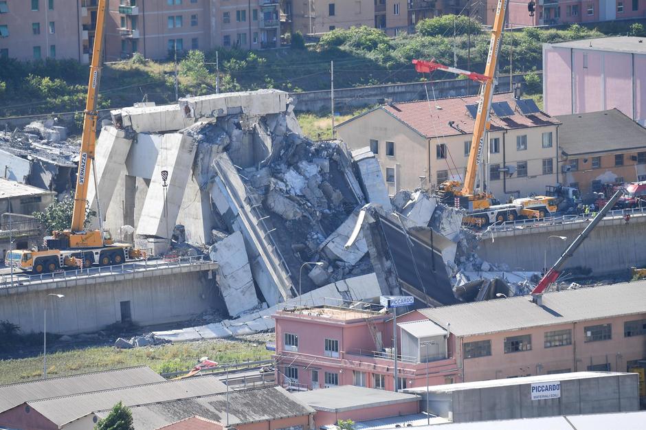Genova, zrušen viadukt | Avtor: Epa