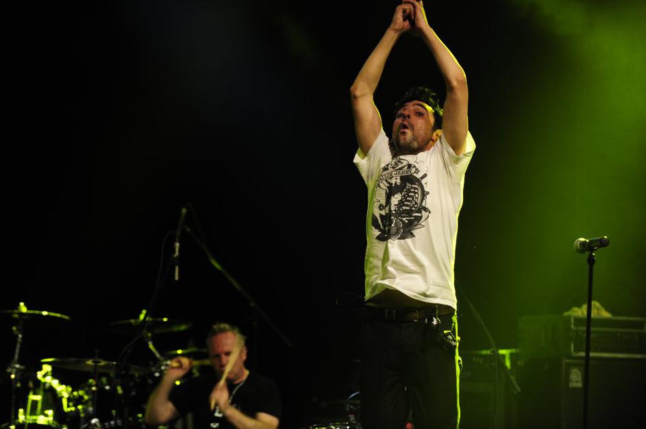 Poklicani v divjino z bendom The Cult