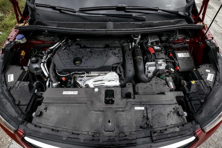 Opel Grandland X Hybrid4 | Avtor: Saša Despot