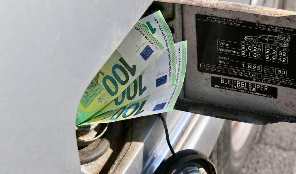 Napaka, ki vas vsakih 100 kilometrov stane dodatne tri evre za gorivo