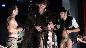 Vstopnice za nocojšnjo predstavo v Španskih borcih lahko kupite po 15 evrov (štu