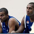 Tony Parker in Boris Diaw Parker sta dva od štirih francoskih reprezentantov, ki
