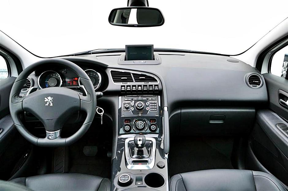 Peugeot 3008 Hybrid4 | Avtor: Gregor Prebil