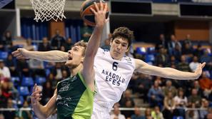Zoran Dragić Cedi Osman Unicaja Anadolu Efes Evroliga Top 16