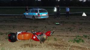 Policist povozil motorista