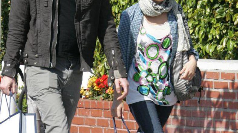 Bodoči ženin je presrečen – Sienna se je končno vdala!