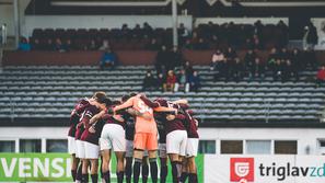 Triglav slavil zmago.