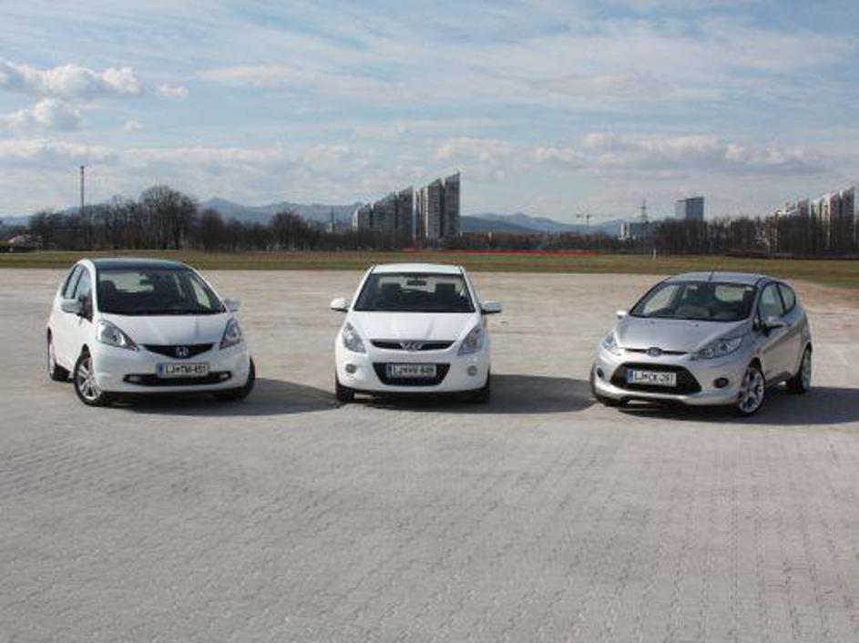 Med tekmeci so zelo majhne razlike, zato bodo o nakupu odločale predvsem prednos