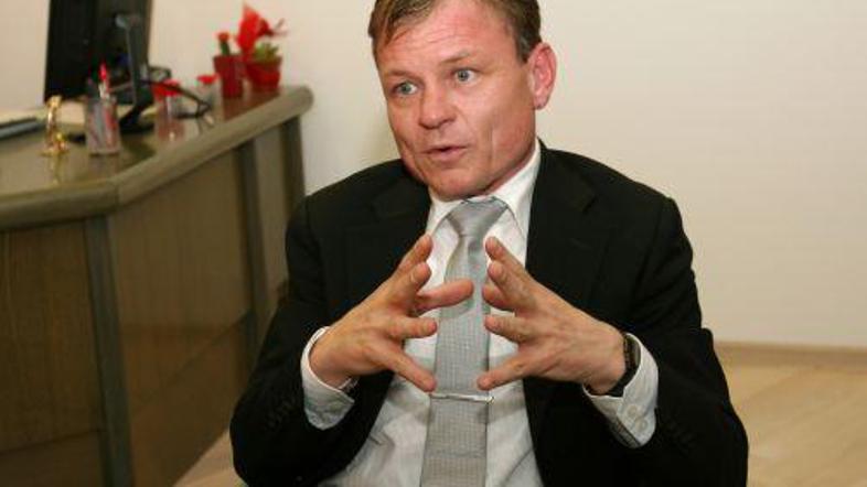 Franci Matoz, ki odškodninsko toži Barbaro Verdnik zaradi člankov, v katerih se 