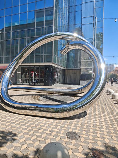 Fontana na Slovenski cesti v Ljubljani