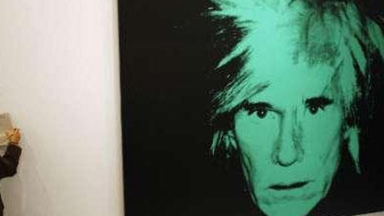 Med zbirko osebnih stvari Andyja Warhola je bila tudi gola fotografija nekdanje 