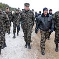 Nekdanji obrambni minister Erjavec zaradi kršitev človekovih pravic grozi z nadz