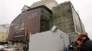 Obnova in prenovitev dotrajanega domovanja Bolšoj teatra se bo zavlekla vse do l