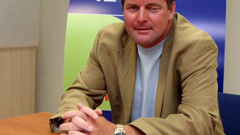 sarabon_szs10_sad_spo_120508_main