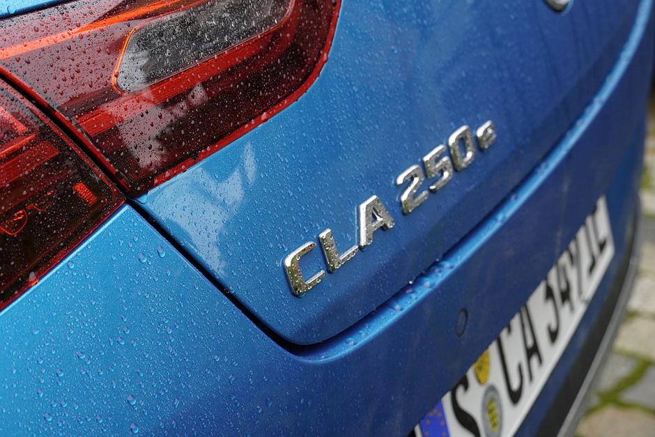 Mercedes-benz PHEV | Avtor: Matija_Janežič