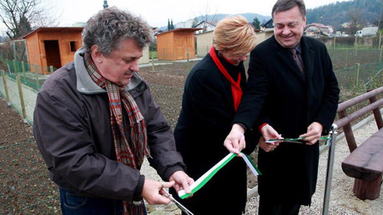 Vodja projekta Helena Regina je povedala, da so v območje za postavitev vrtičkov