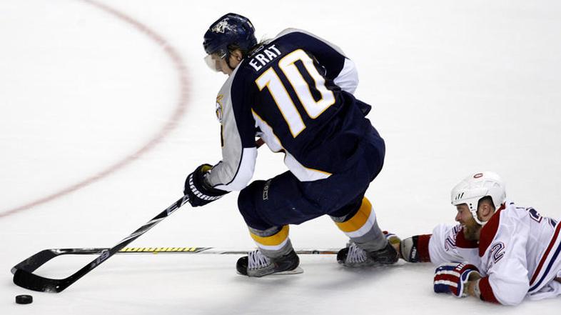 Martin Erat je s tremi goli in podajo v noči na sredo zasenčil vse druge hokejis