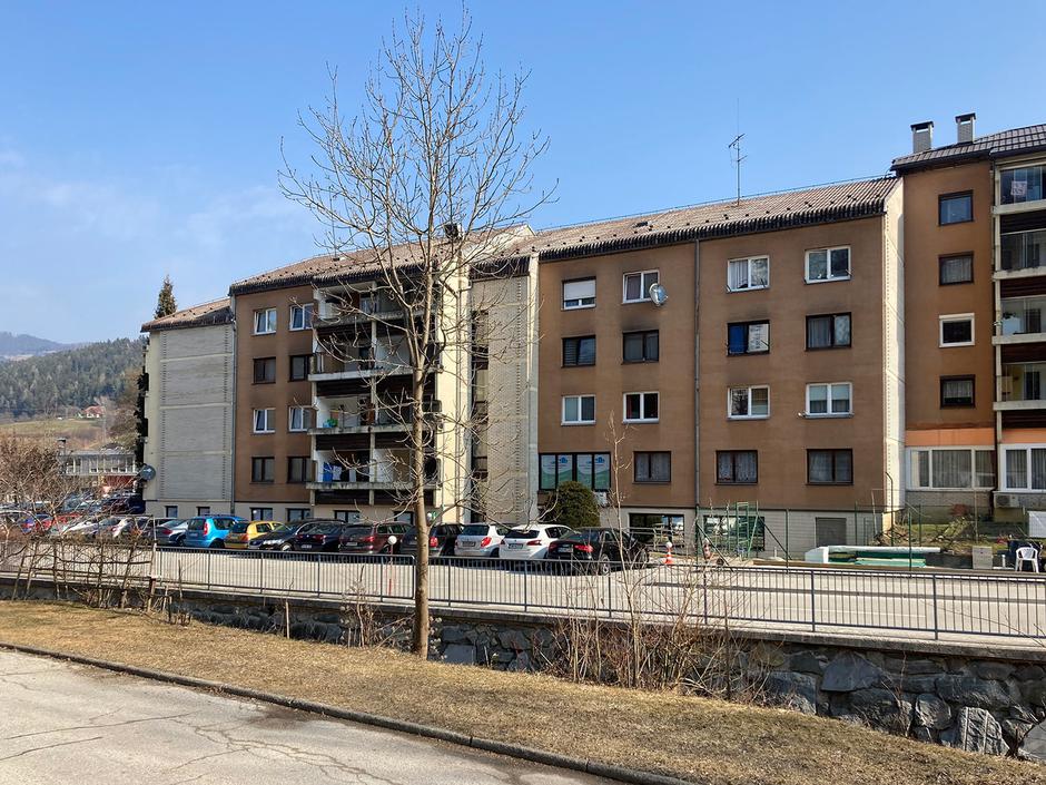 Prenova bloka Ravne na Koroščem | Avtor: Infinite