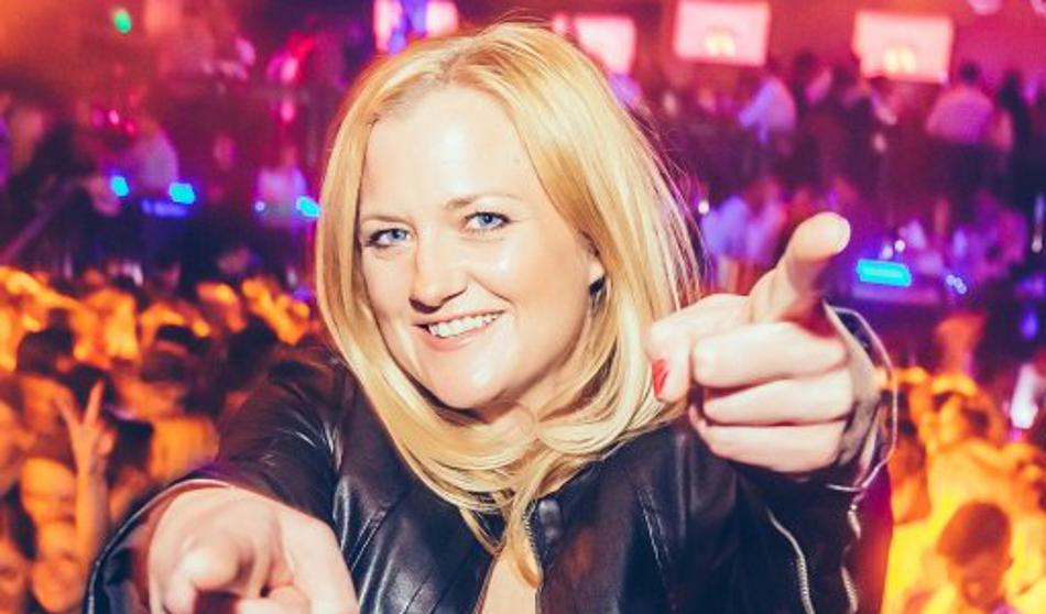 Se spomnite Mirne Reynolds? Taka je danes!