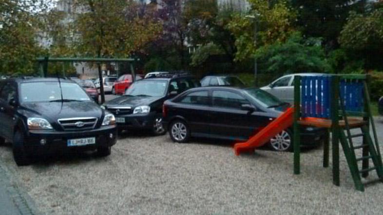 Otroško igrišče na Maroltovi ulici so uredili konec septembra. (Foto: Žurnal24)