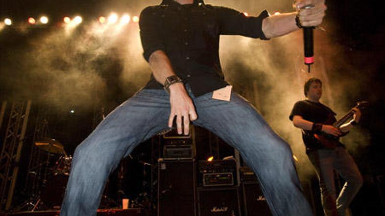 Odrska predstavitev LastDayHere je bila zmes energičnosti in udarnosti.