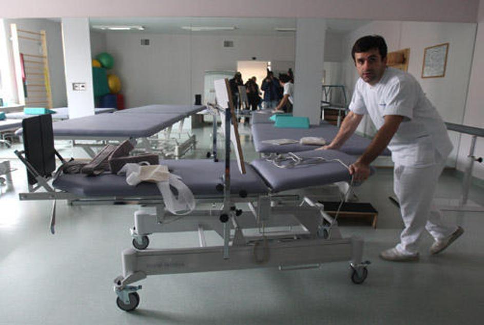 Nevrološko kliniko Univerzitetnega kliničnega centra (UKC) Ljubljana sestavljajo