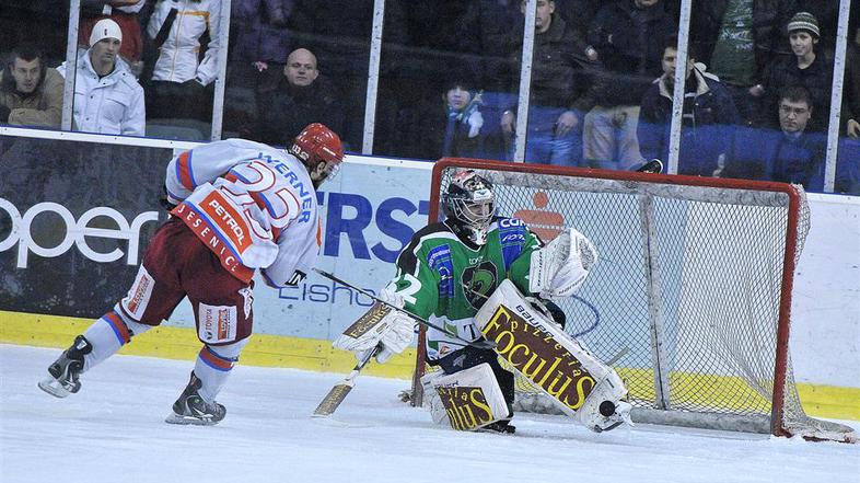 Vratar Olimpije Jan Chabera je branil zelo dobro, a kljub temu ni uspel prepreči