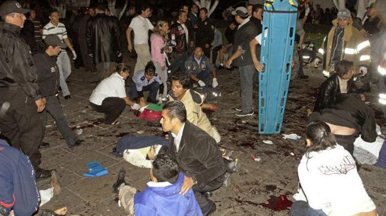 Mehiško praznovanje 198. obletnice neodvisnosti je zasenčila eksplozija v mestu 