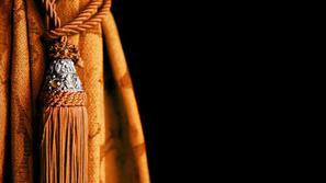 Odgrinjajte velike zastore tudi na zadnji dan v letu.