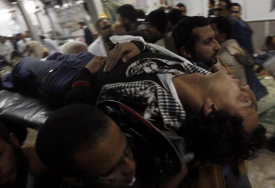 030211_egipt_neredi_protesti_spopad