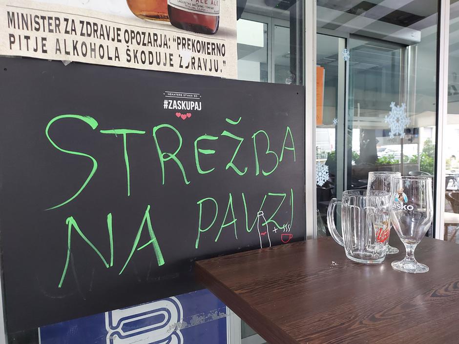 Strežba, natakar, delo v gostinstvu, gostinstvo | Avtor: M. Ha.