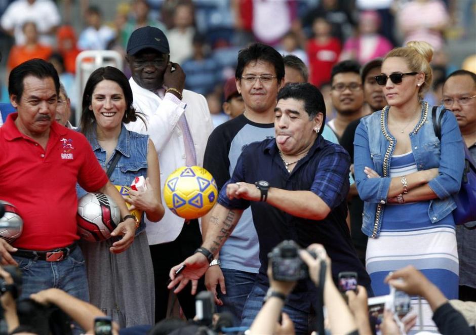 Maradona Džakarta Jakarta obisk nogomet legenda žoga | Avtor: EPA