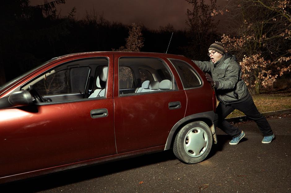 Akumulator okvara avta | Avtor: Profimedia