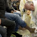Noge umivanje papež