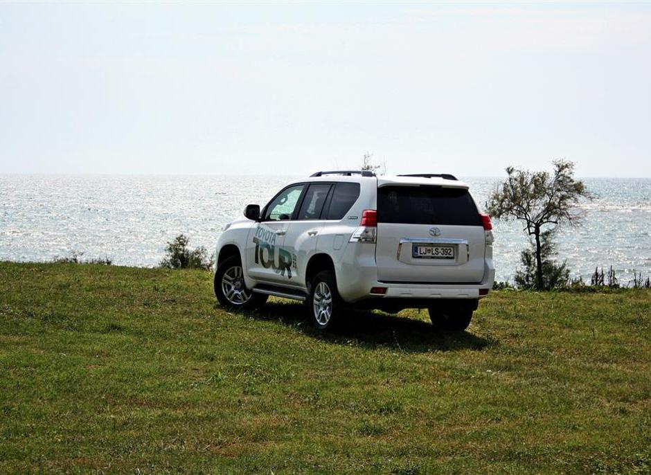 Toyota land cruiser professional premium executive navi 3.0 D-4D 5D aut.  | Avtor: Miha Pečoler