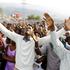 V nedeljo je bila na Haitijskem nacionalnem stadionu evangeličanska maša v spomi