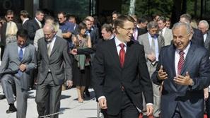 Zunanji minister Samuel Žbogar je na rednem letnem posvetu zbral slovensko diplo
